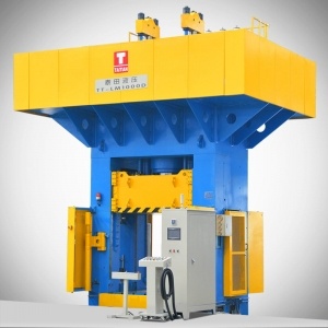 SMC formpressmaskin
