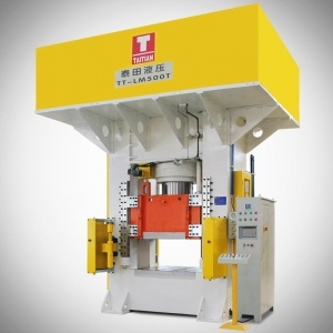 hydraulisk kallsmidespressmaskin
